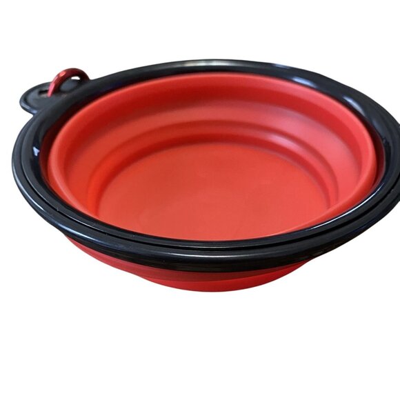 Collapsible Silicone Pet Travel Bowl Red Portable Lightweight Feeding Dish - Picture 1 of 3